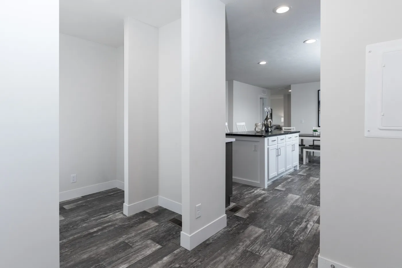 The ECLIPSE/6028-MS063 Utility Room. This Manufactured Mobile Home features 3 bedrooms and 2 baths.