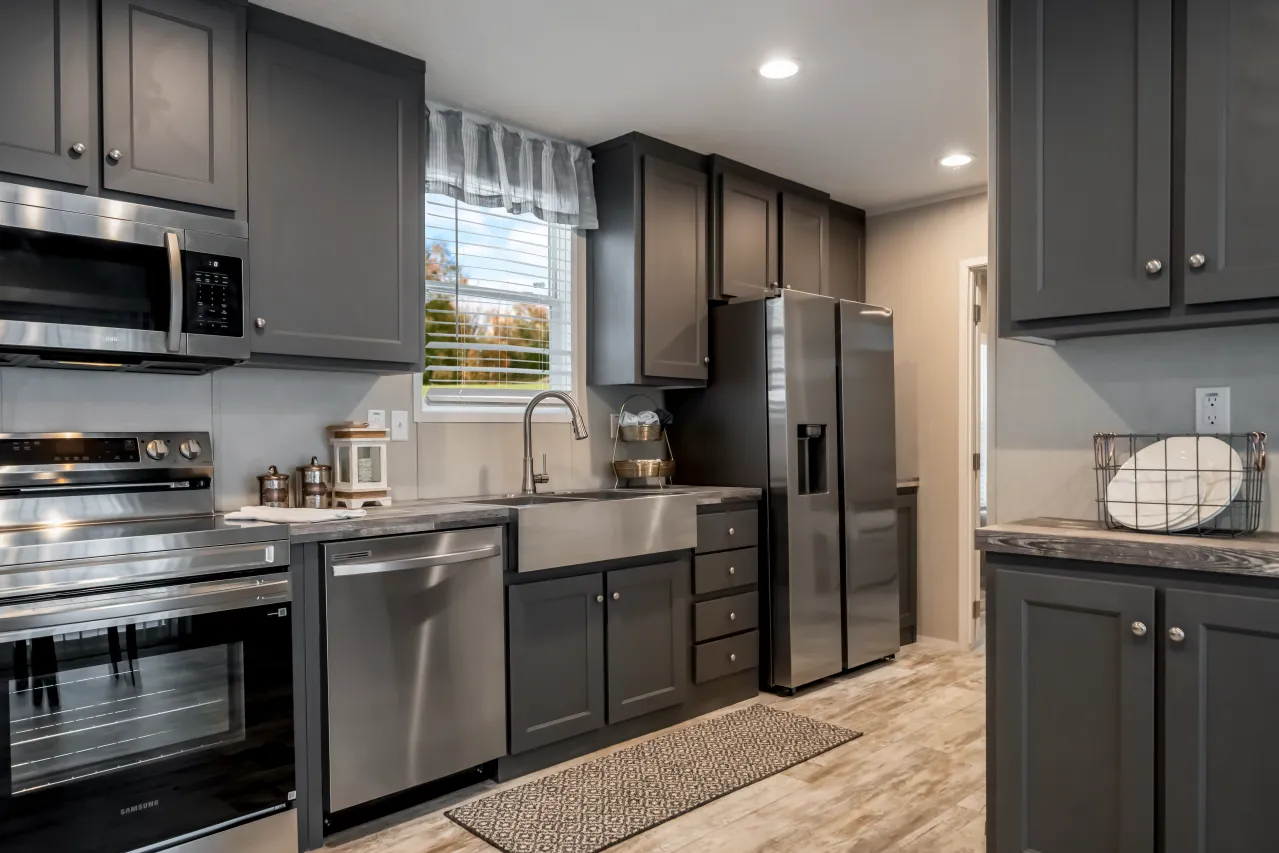 The ANNIVERSARY CHOICE Exterior. This Manufactured Mobile Home features 3 bedrooms and 2 baths.