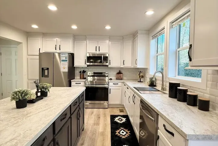 The TOMPKINS BLVD/6428-MS029-1 SEC Kitchen. This Manufactured Mobile Home features 3 bedrooms and 2 baths.