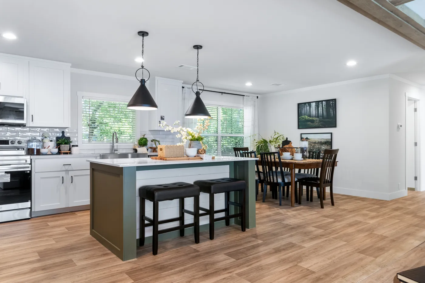 The FARM 4 FLEX ELITE Kitchen. This Manufactured Mobile Home features 4 bedrooms and 3 baths.