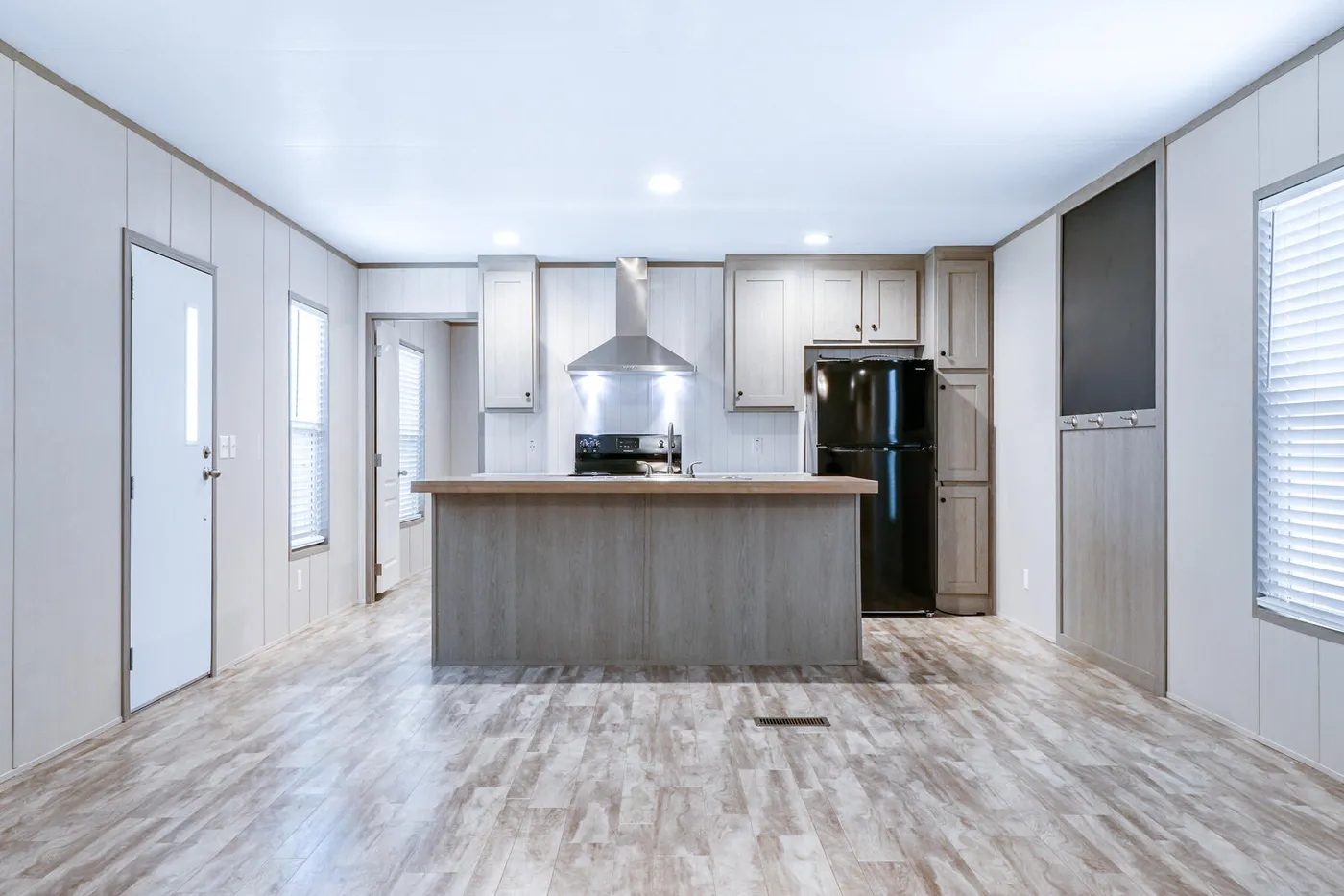 The BREEZE 16723A Exterior. This Manufactured Mobile Home features 3 bedrooms and 2 baths.
