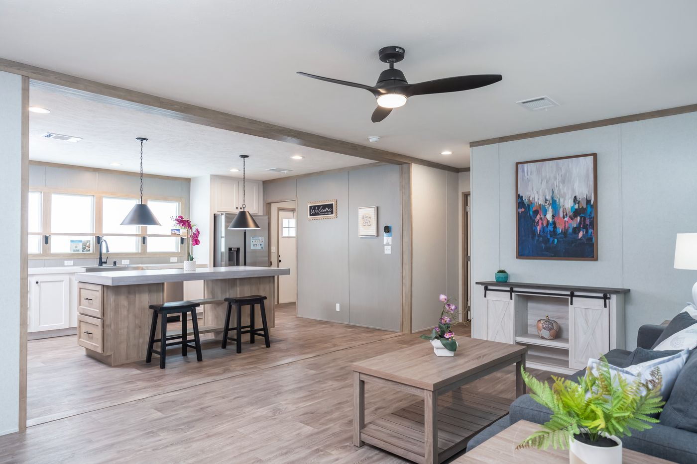 The BLUEBONNET BREEZE Kitchen. This Manufactured Mobile Home features 3 bedrooms and 2 baths.