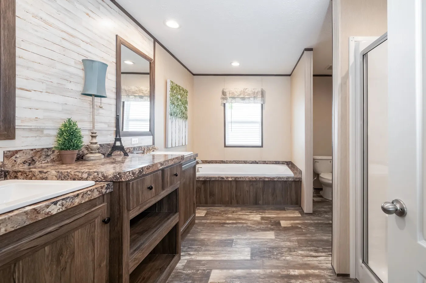 The HARDIN Primary Bathroom. This Manufactured Mobile Home features 3 bedrooms and 2 baths.