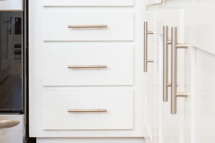 The FAIRPOINT 24322B Kitchen. This Manufactured Mobile Home features 2 bedrooms and 1 bath.