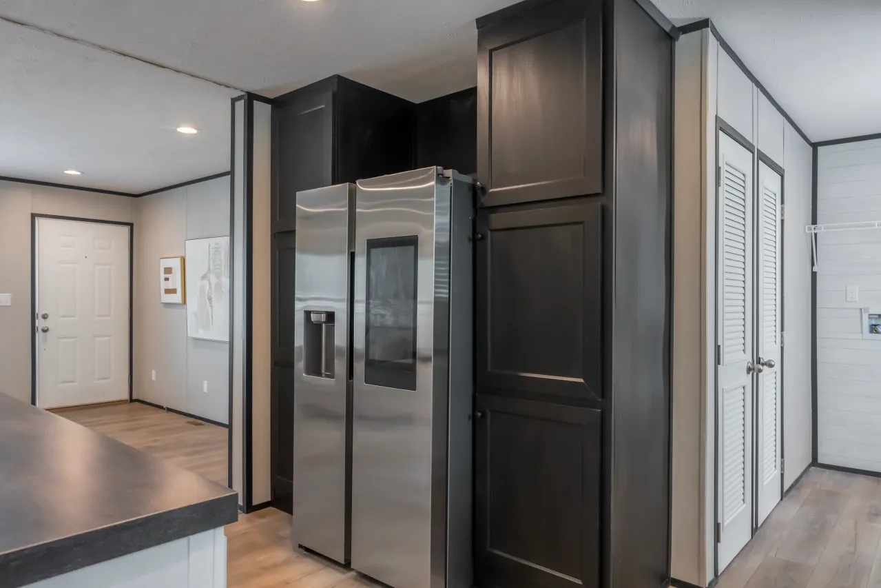 The PLATINUM ANNIVERSARY Exterior. This Manufactured Mobile Home features 3 bedrooms and 2 baths.