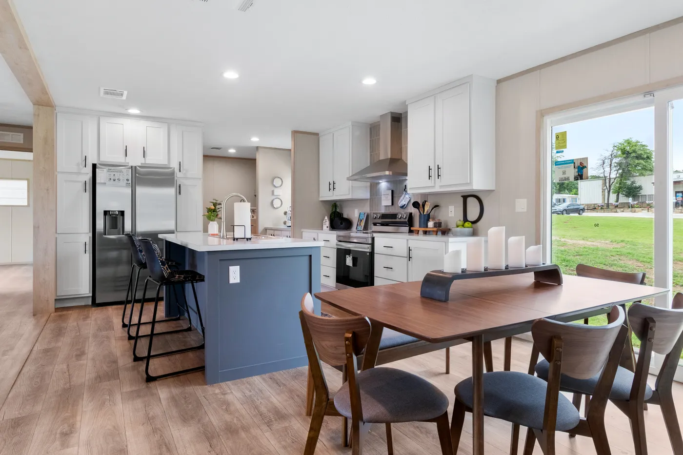 The FIJI Dining Room. This Manufactured Mobile Home features 3 bedrooms and 2 baths.