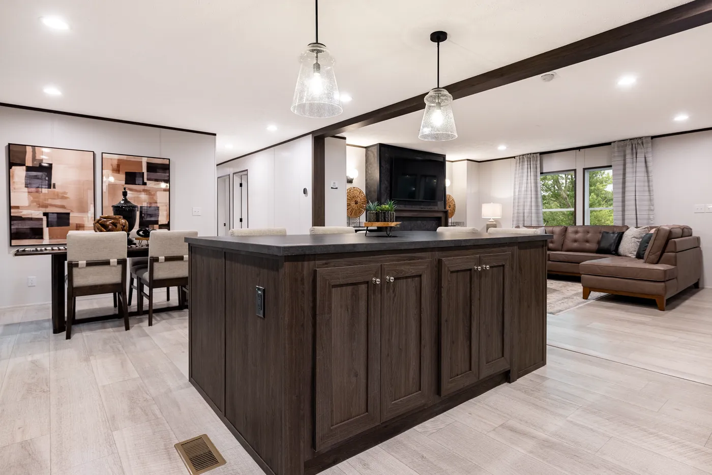 The CRESTWOOD Kitchen. This Manufactured Mobile Home features 3 bedrooms and 2 baths.