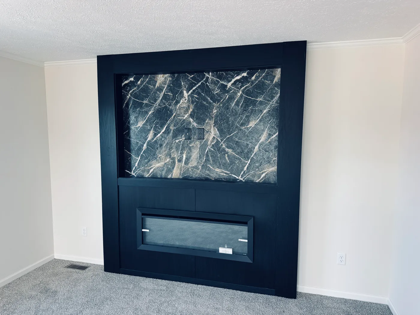 The TOURMALINE 7628-649 Optional Features. This Manufactured Mobile Home features 4 bedrooms and 2 baths.