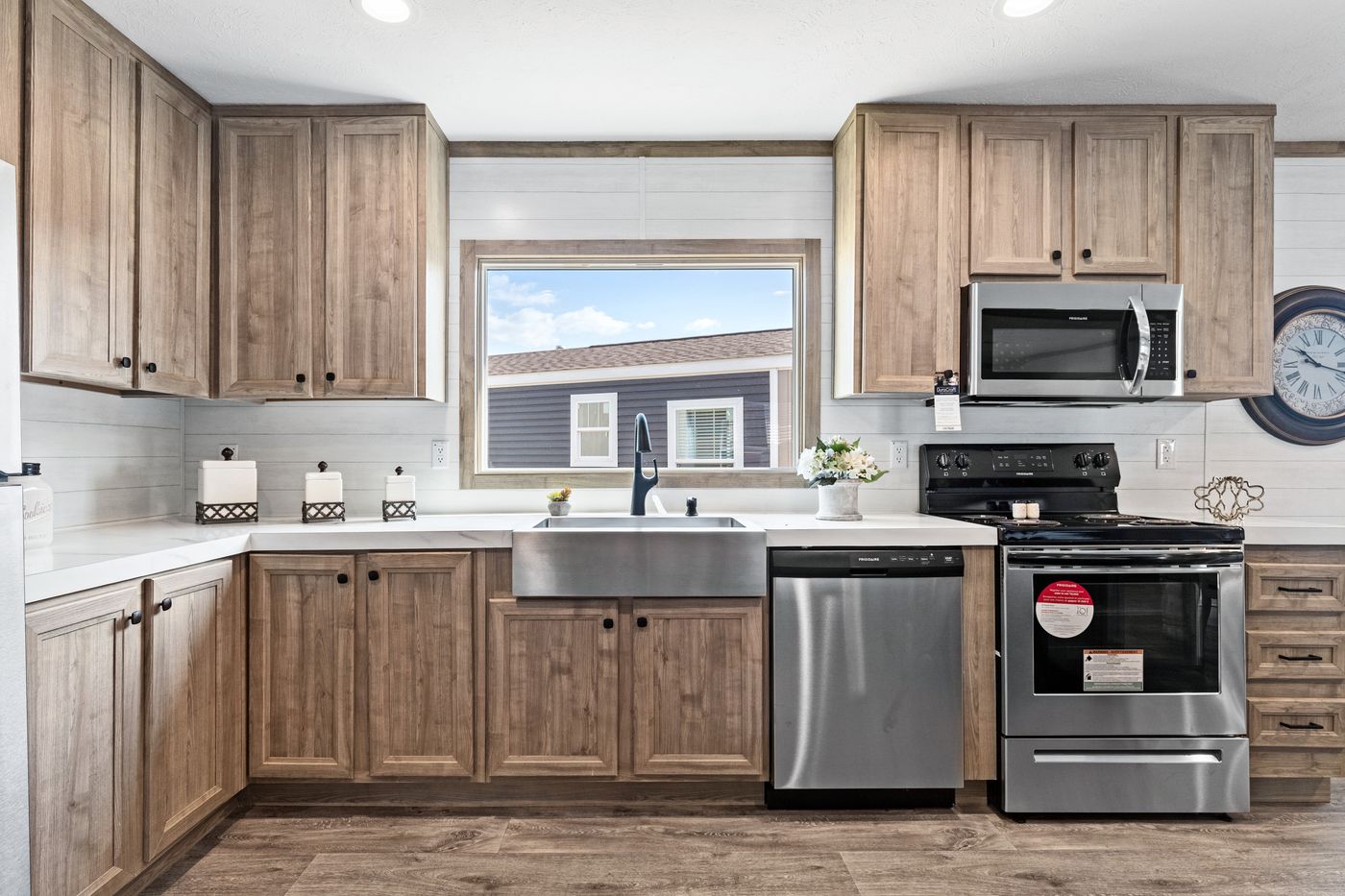 The CRAZY EIGHTS Kitchen. This Manufactured Mobile Home features 4 bedrooms and 2 baths.