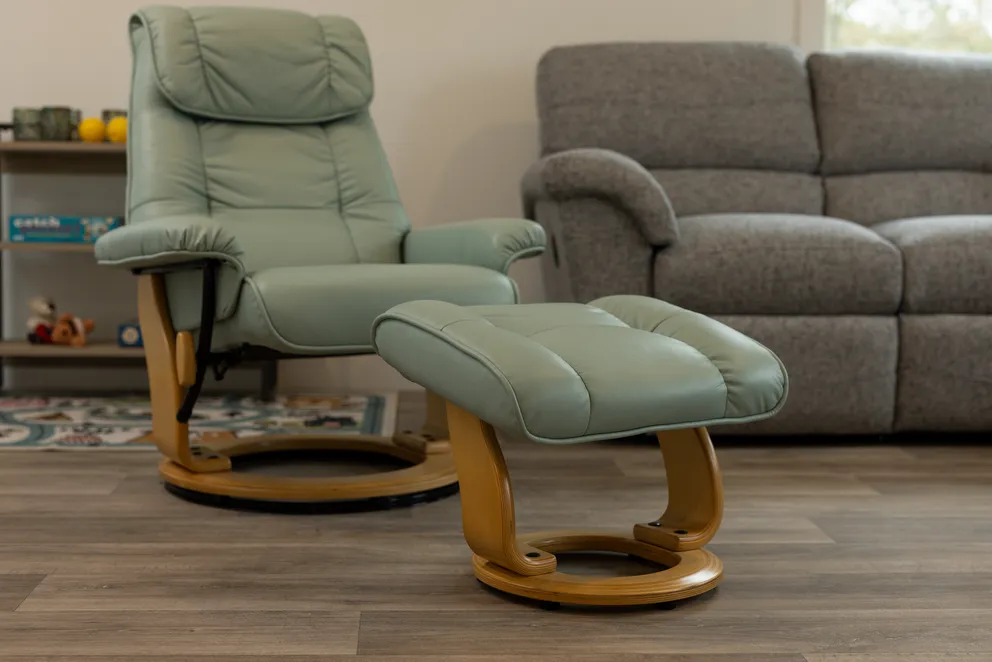 The HEY JUDE Living Room. This Manufactured Mobile Home features 4 bedrooms and 2 baths.