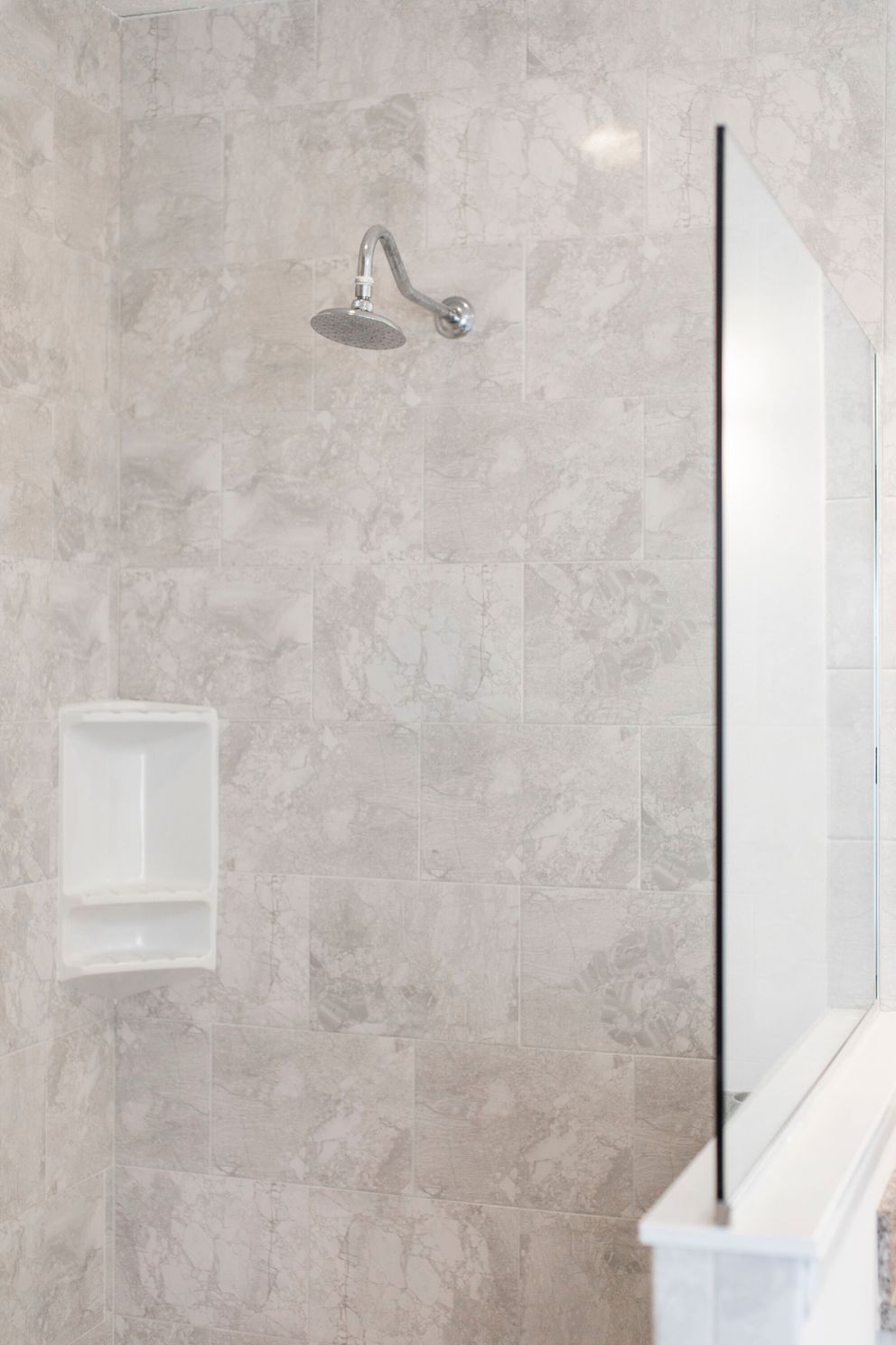 The 1558 JAMESTOWN Primary Bathroom. This Manufactured Mobile Home features 3 bedrooms and 2 baths.