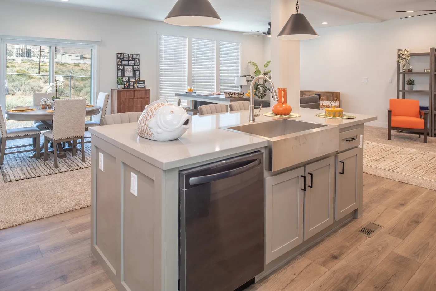 The HCP 4260-4A            LORETTA Kitchen. This Manufactured Mobile Home features 4 bedrooms and 3 baths.
