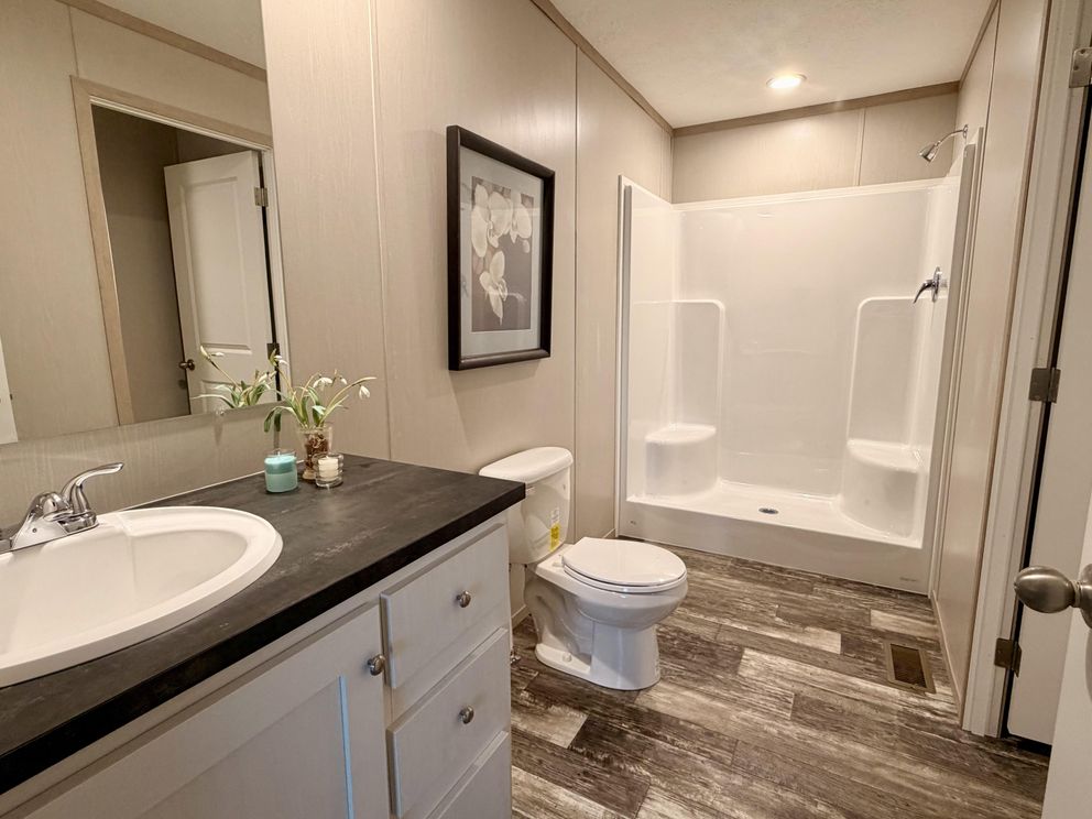 The FRANKLIN Primary Bathroom. This Manufactured Mobile Home features 3 bedrooms and 2 baths.