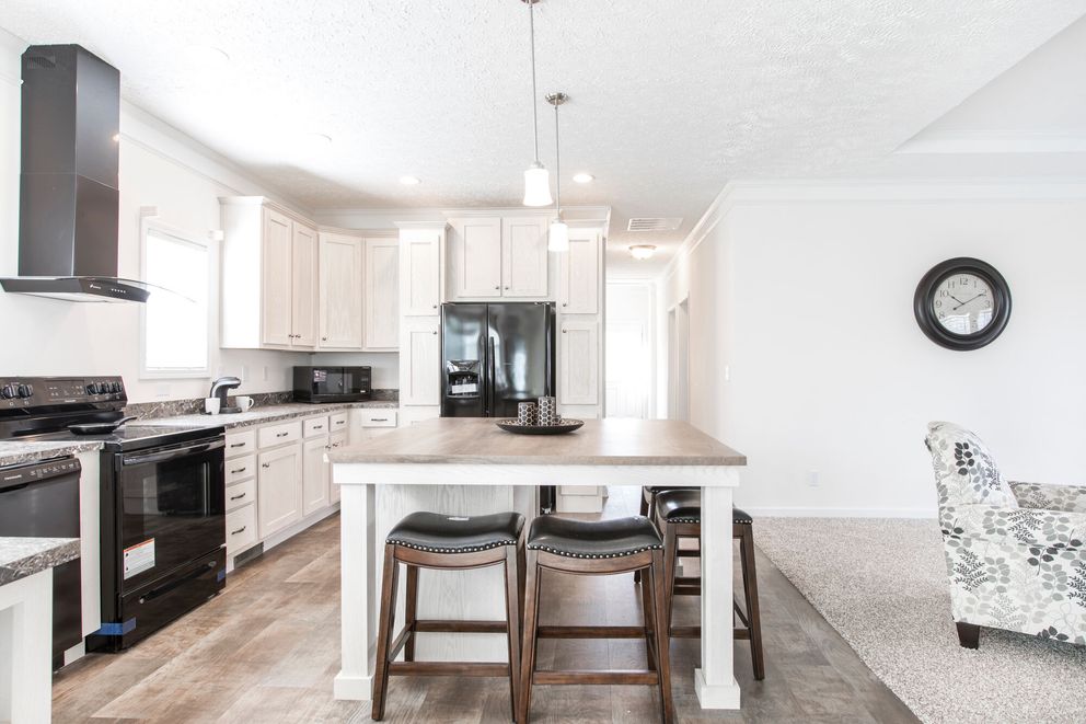 The 1558 JAMESTOWN Kitchen. This Manufactured Mobile Home features 3 bedrooms and 2 baths.