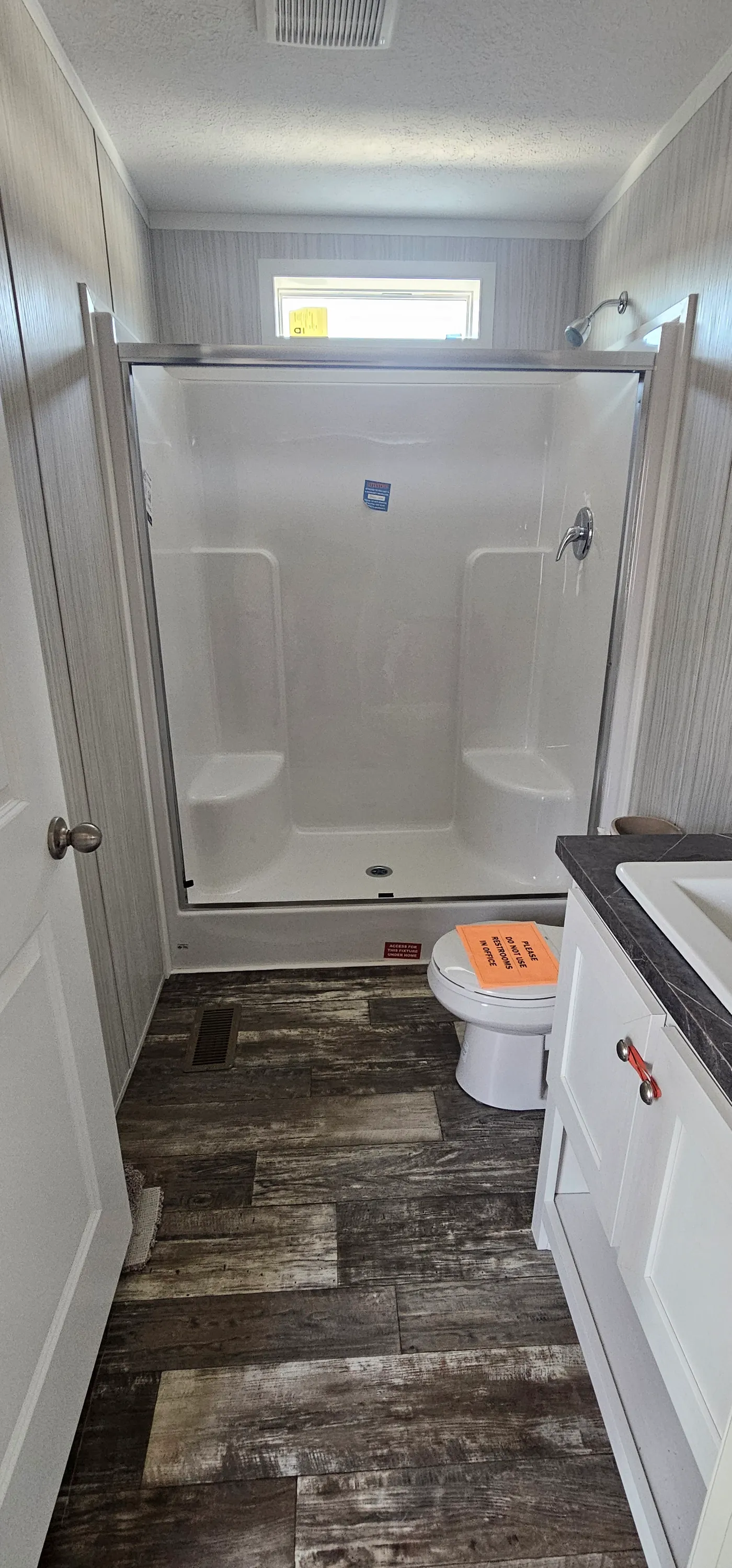 The ONYX 48 Primary Bathroom. This Manufactured Mobile Home features 2 bedrooms and 1 bath.