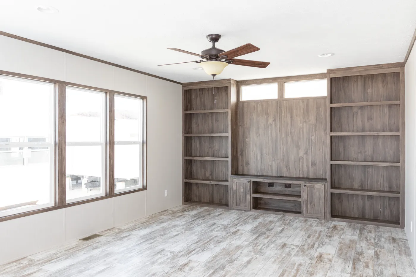 The LEWIS Den. This Manufactured Mobile Home features 3 bedrooms and 2 baths.