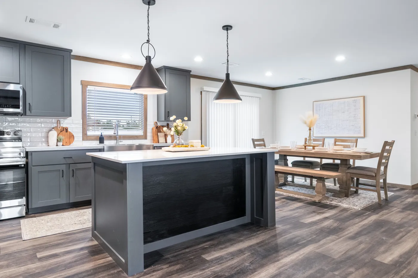 The EVERETT ELITE Kitchen. This Manufactured Mobile Home features 4 bedrooms and 3 baths.