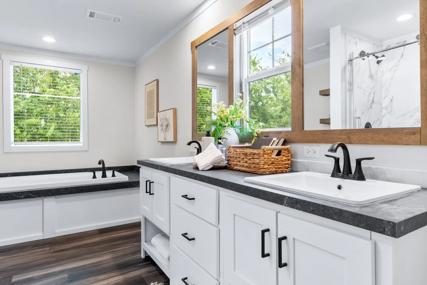 The SAWYER ELITE Primary Bathroom. This Manufactured Mobile Home features 3 bedrooms and 2 baths.