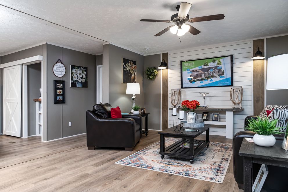 The SAVANNAH BREEZE Exterior. This Manufactured Mobile Home features 3 bedrooms and 2 baths.