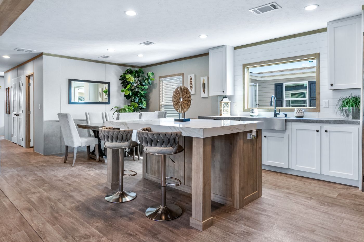 The PT 78 Kitchen. This Manufactured Mobile Home features 3 bedrooms and 2 baths.