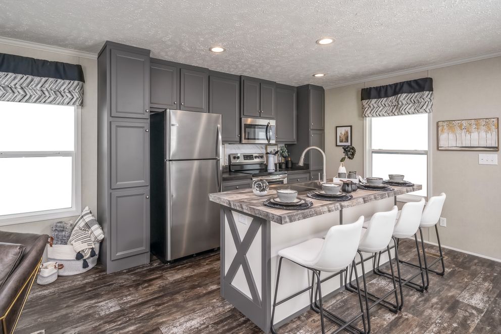 The RIVERVIEW Exterior. This Manufactured Mobile Home features 2 bedrooms and 2 baths.