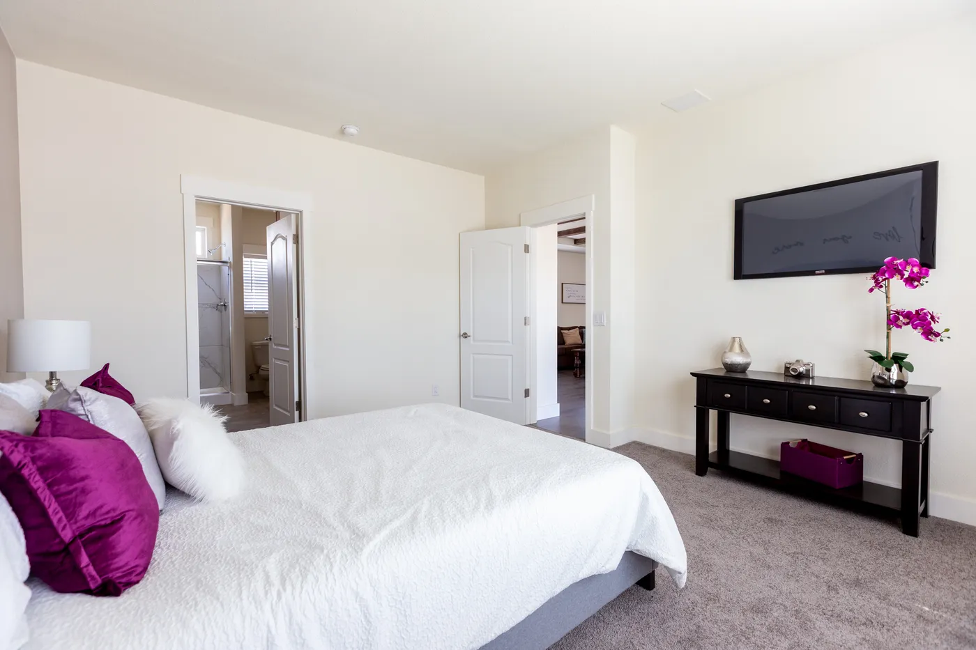 The CORONADO 24563C Primary Bedroom. This Manufactured Mobile Home features 3 bedrooms and 2 baths.