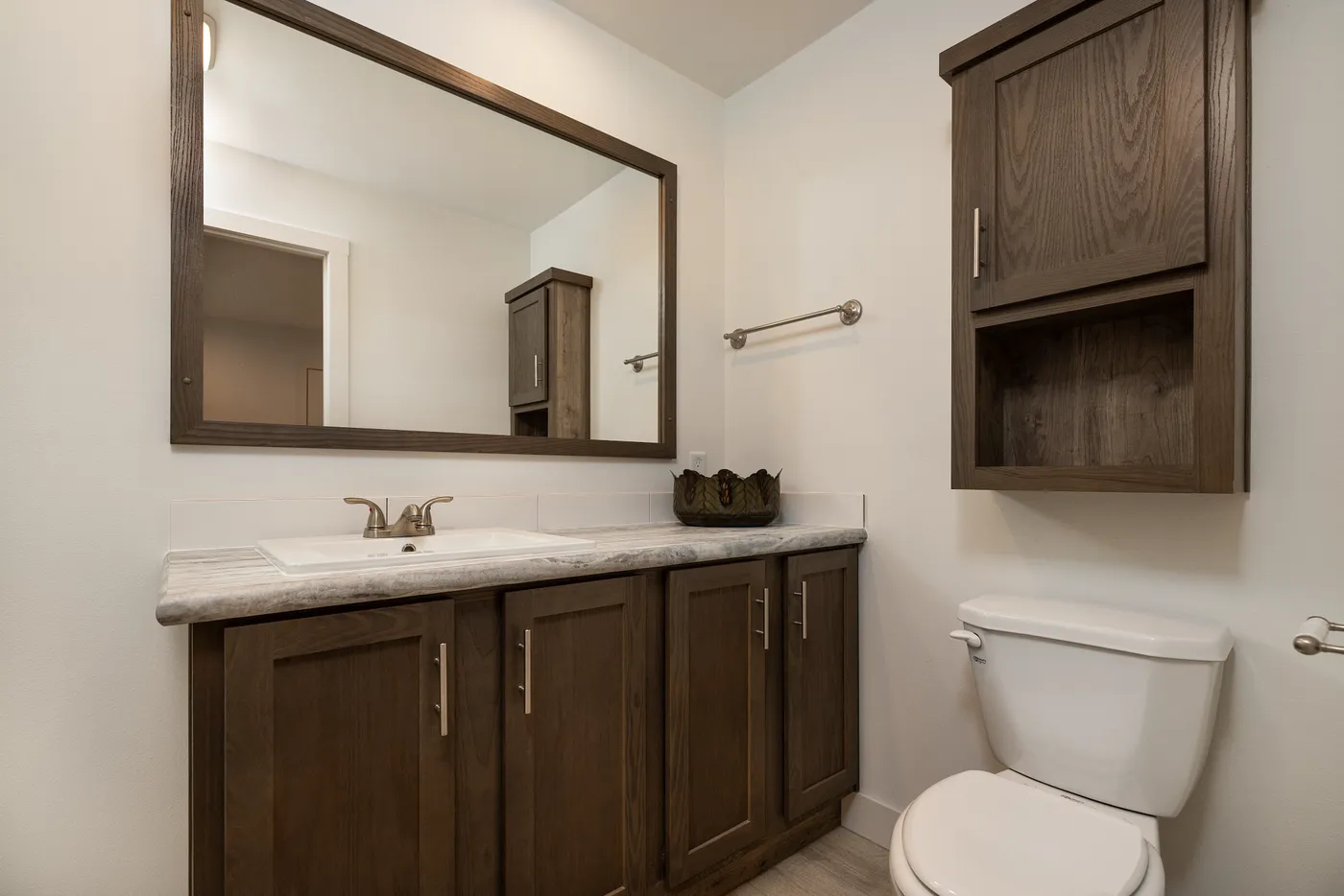 The RAMSEY 217-1 Guest Bathroom. This Manufactured Mobile Home features 3 bedrooms and 2 baths.