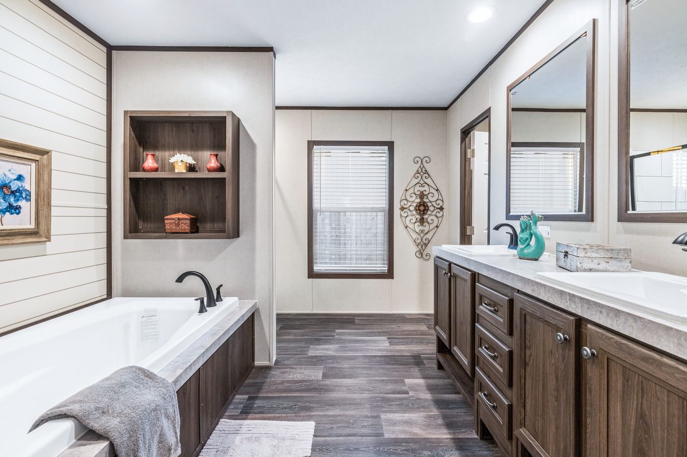 The HERCULES Primary Bathroom. This Manufactured Mobile Home features 4 bedrooms and 2 baths.