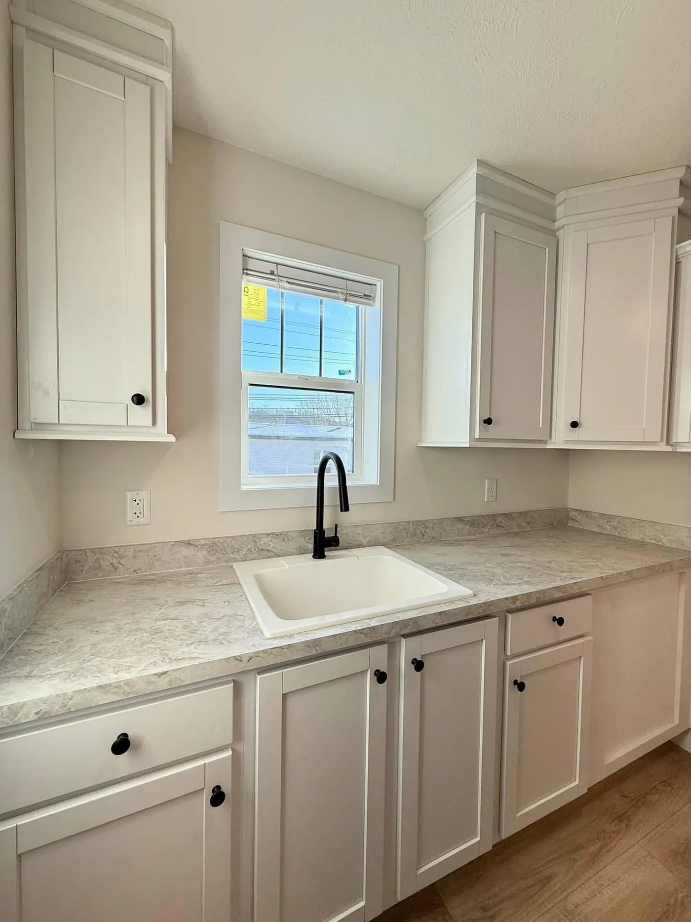 The TOMPKINS BLVD/6428-MS029-1 SEC Utility Room. This Manufactured Mobile Home features 3 bedrooms and 2 baths.