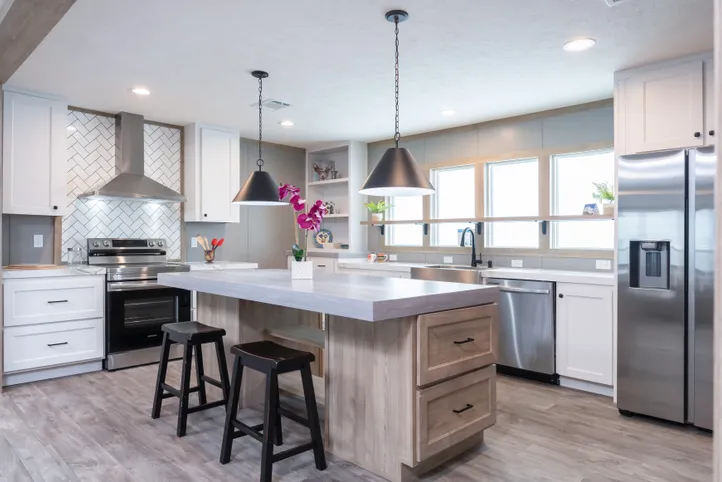 The BLUEBONNET BREEZE Kitchen. This Manufactured Mobile Home features 3 bedrooms and 2 baths.