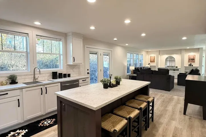 The TOMPKINS BLVD/6428-MS029-1 SEC Kitchen. This Manufactured Mobile Home features 3 bedrooms and 2 baths.