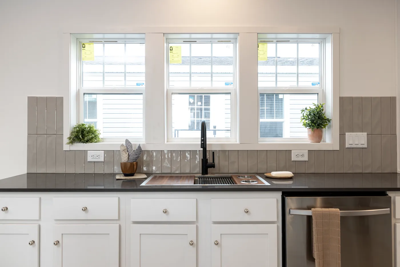 The WINSTON Kitchen. This Manufactured Mobile Home features 3 bedrooms and 2 baths.