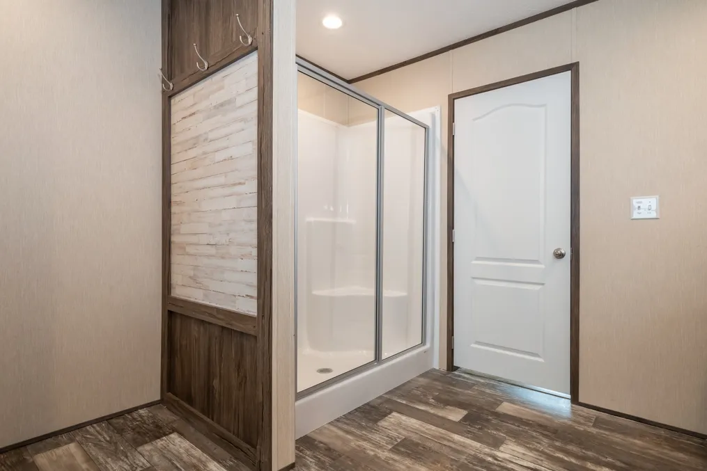The HARDIN Primary Bathroom. This Manufactured Mobile Home features 3 bedrooms and 2 baths.