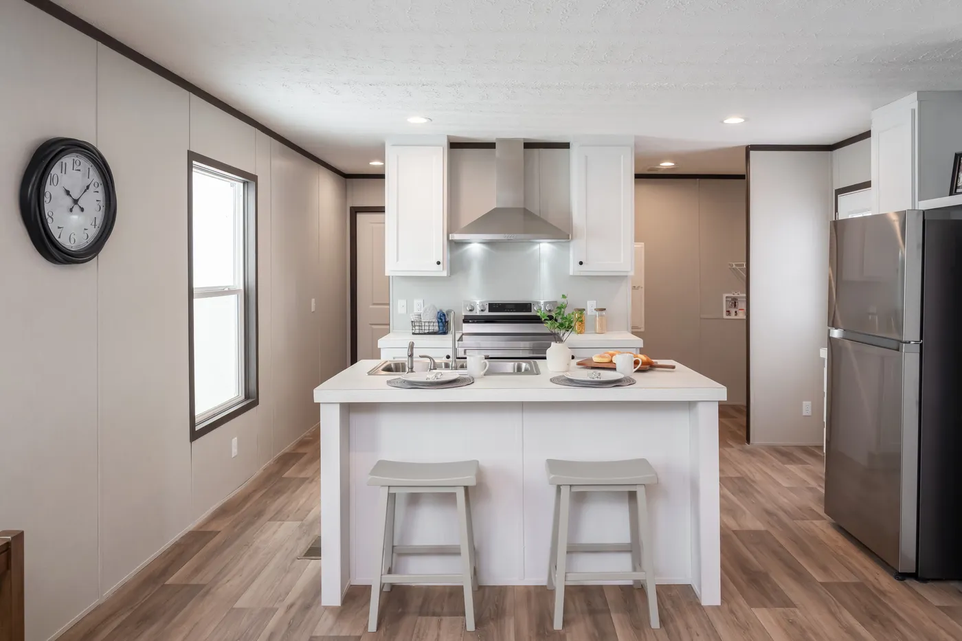The DYNAMIC Kitchen. This Manufactured Mobile Home features 3 bedrooms and 2 baths.