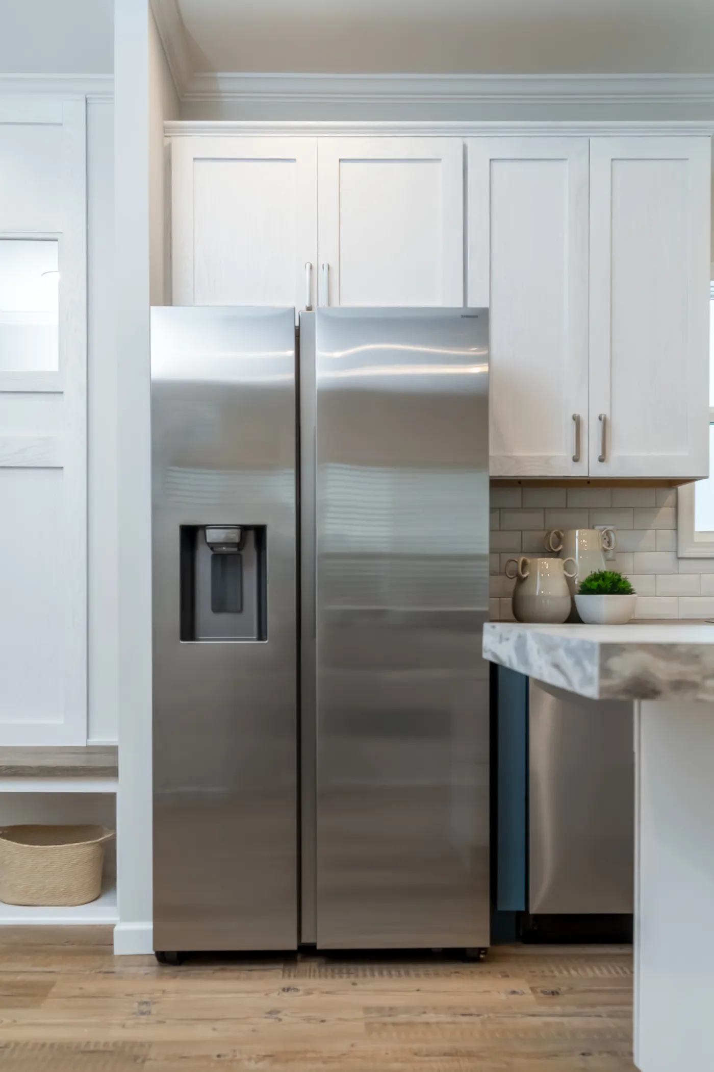 The TIFFANY Kitchen. This Manufactured Mobile Home features 2 bedrooms and 2 baths.