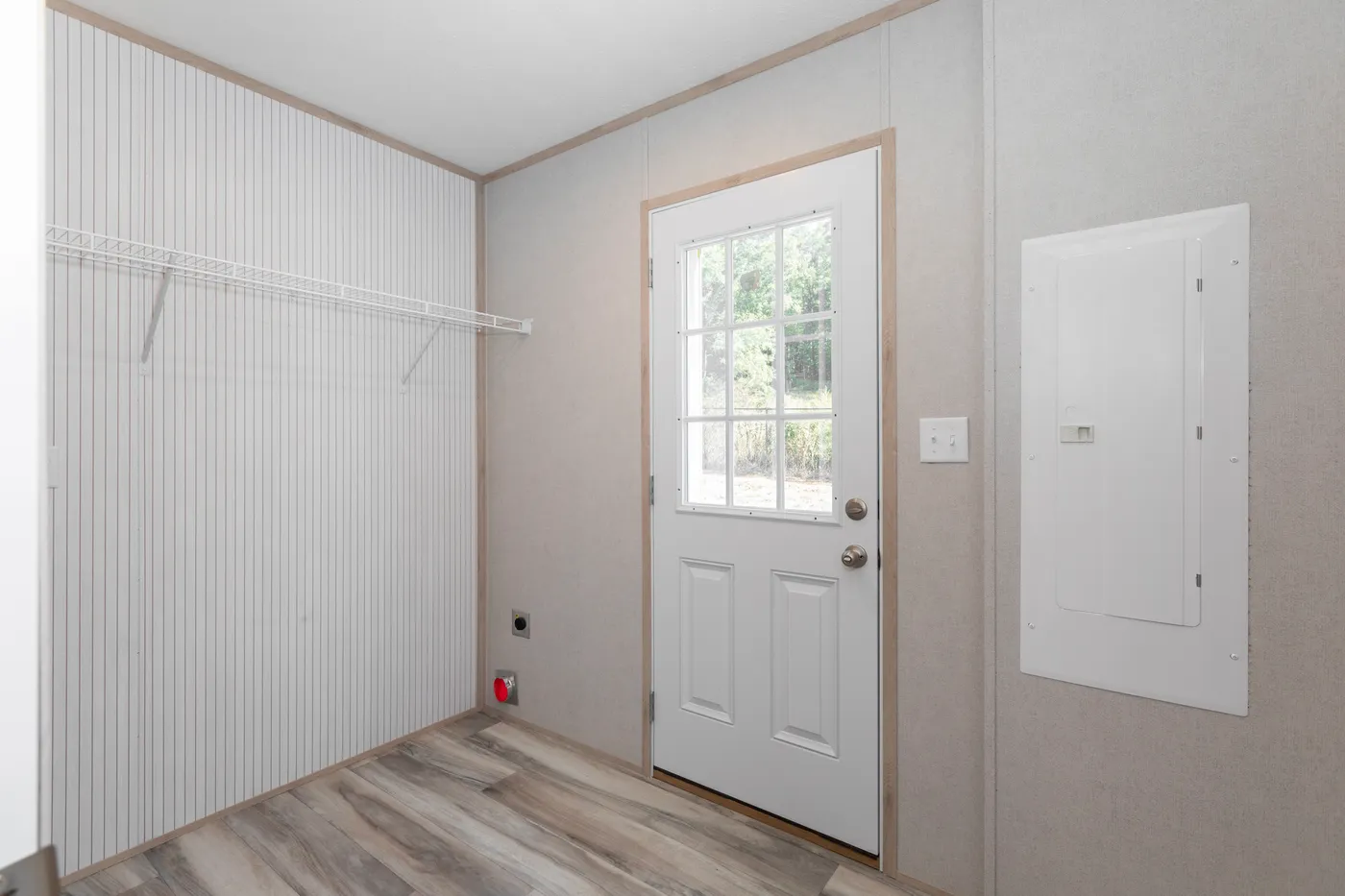 The THE THUNDERHEAD Utility Room. This Manufactured Mobile Home features 3 bedrooms and 2 baths.