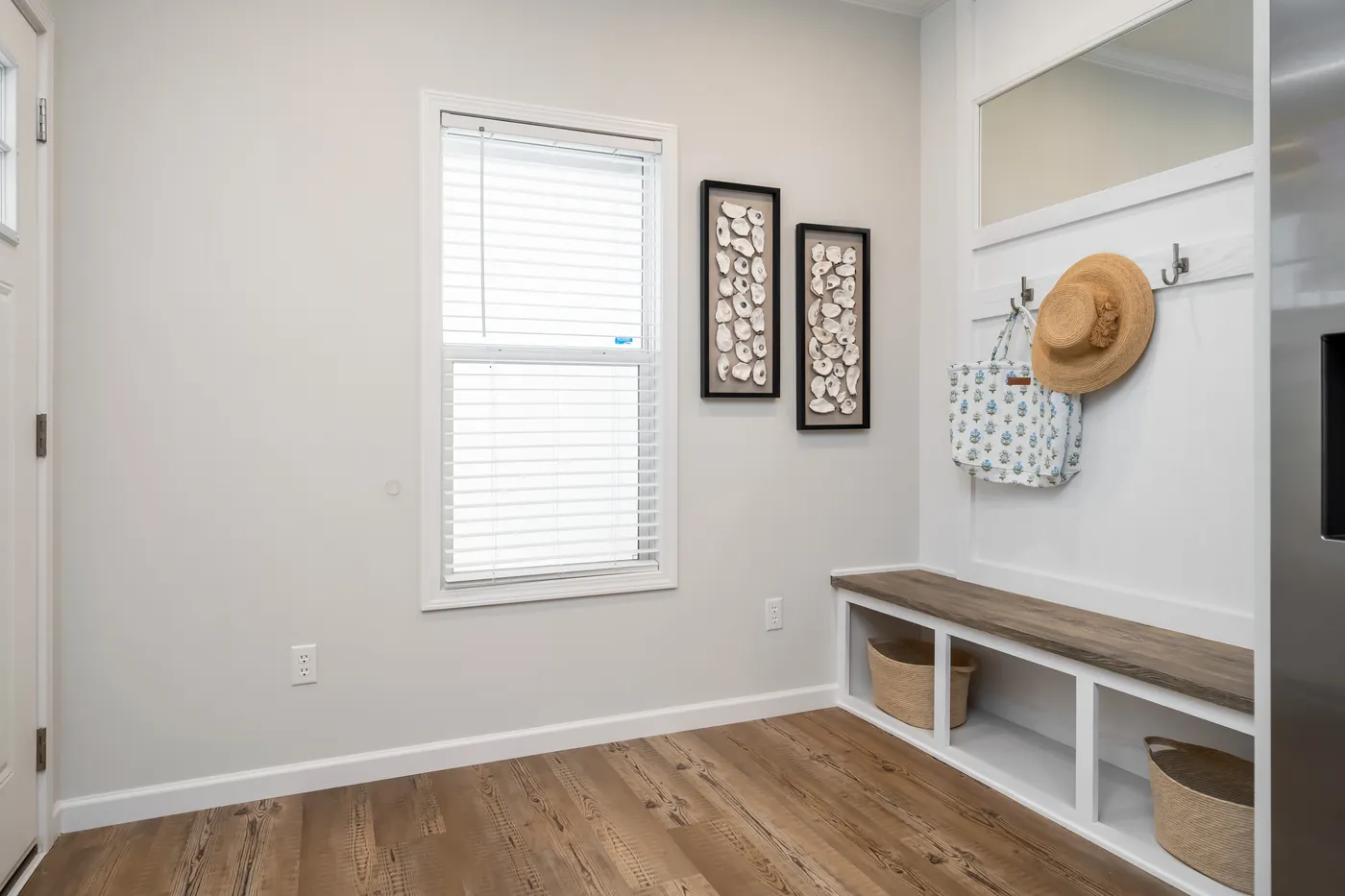 The TIFFANY Foyer. This Manufactured Mobile Home features 2 bedrooms and 2 baths.