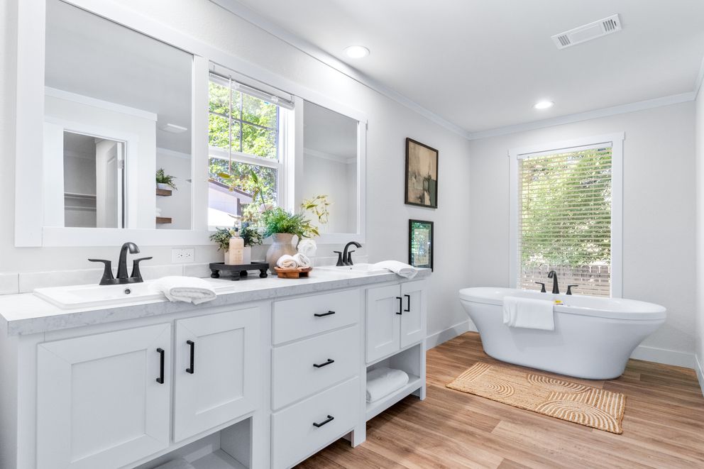 The FARM 4 FLEX ELITE Primary Bathroom. This Manufactured Mobile Home features 4 bedrooms and 3 baths.