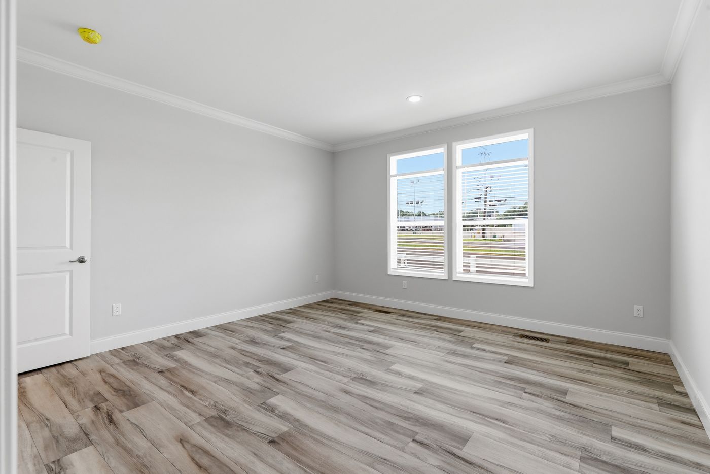 The THE SUMMIT Guest Bedroom. This Manufactured Mobile Home features 3 bedrooms and 2 baths.