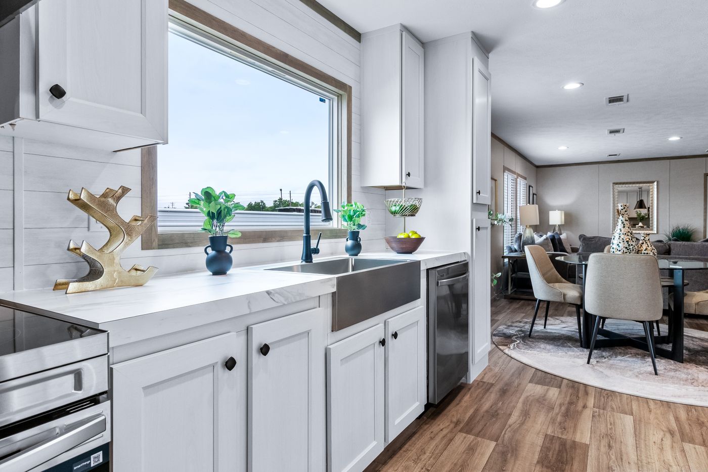 The THE CHOICE Kitchen. This Manufactured Mobile Home features 4 bedrooms and 2 baths.