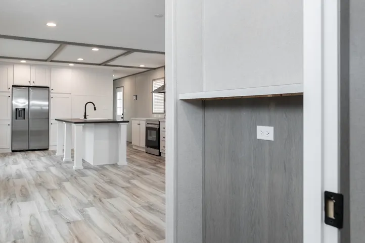 The PLATINUM ANNIVERSARY Foyer. This Manufactured Mobile Home features 3 bedrooms and 2 baths.