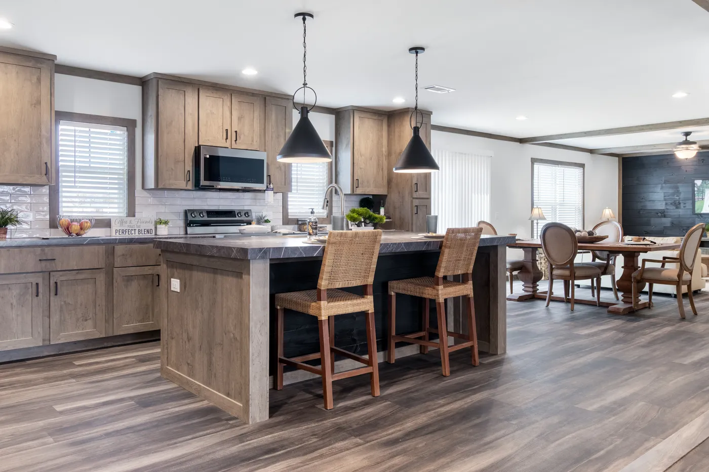 The ISABELLA ELITE Kitchen. This Manufactured Mobile Home features 3 bedrooms and 2 baths.