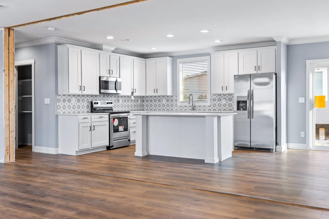The THE MATTERHORN Kitchen. This Manufactured Mobile Home features 3 bedrooms and 2 baths.