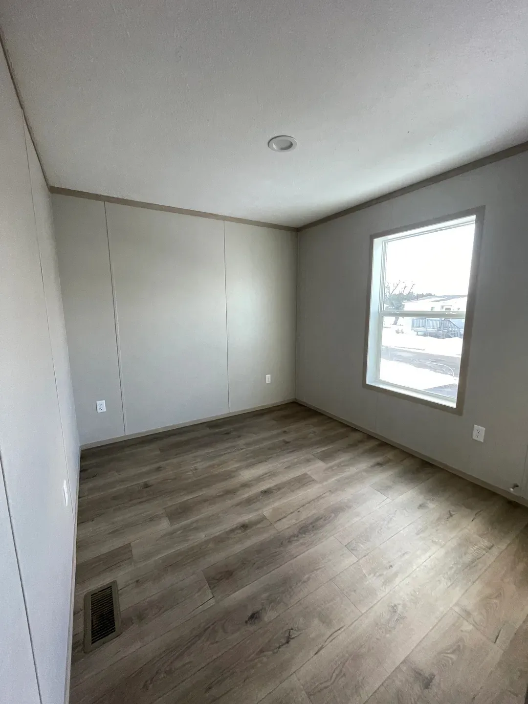 The JADE 48 Guest Bedroom. This Manufactured Mobile Home features 3 bedrooms and 2 baths.