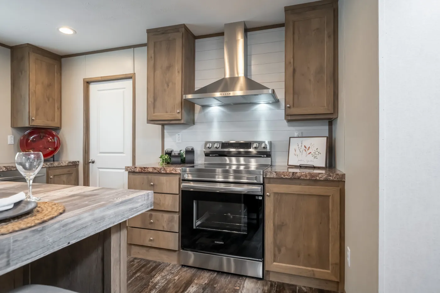 The BELLA VISTA Exterior. This Manufactured Mobile Home features 3 bedrooms and 2 baths.