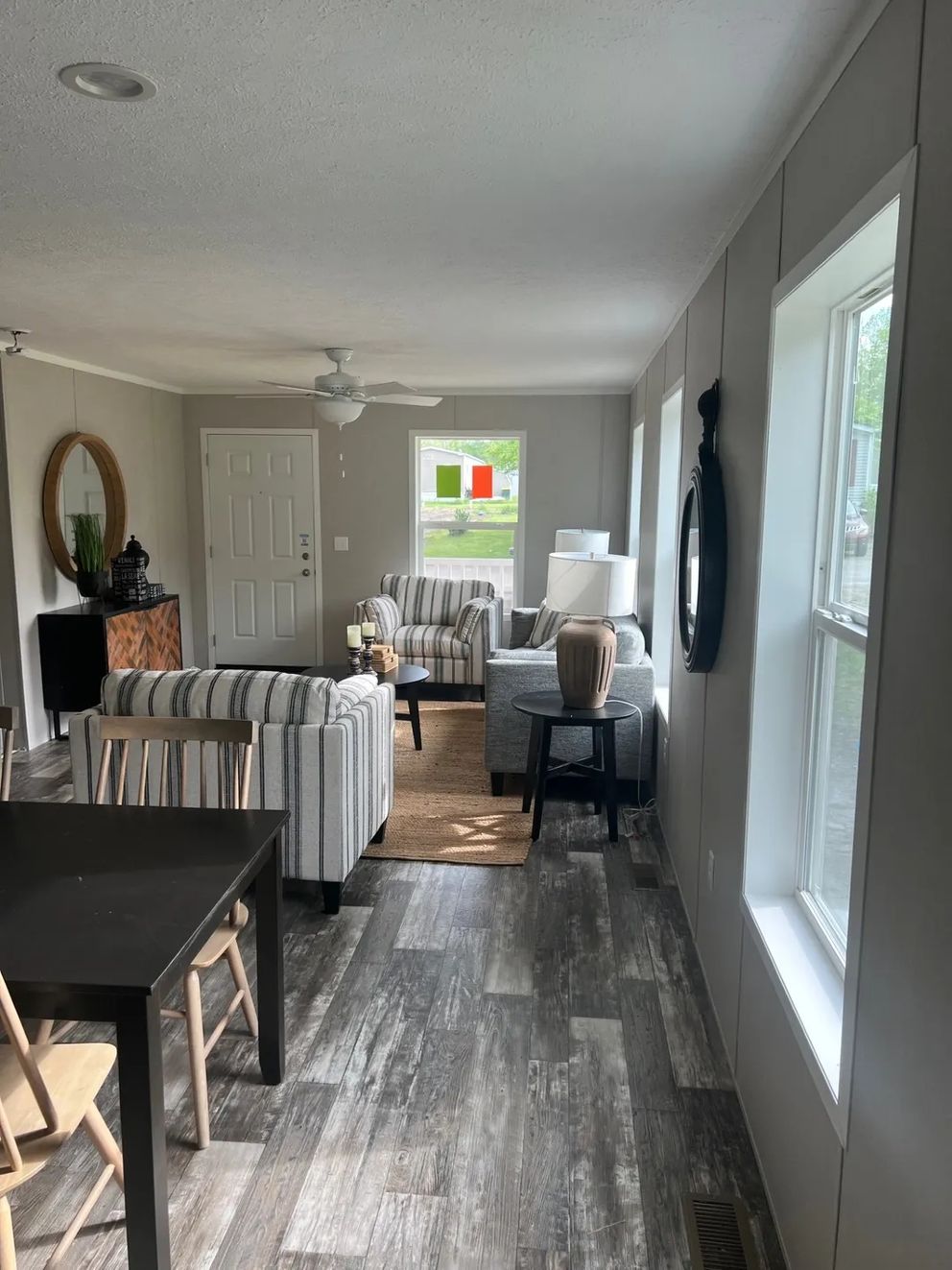 The JADE Living Room. This Manufactured Mobile Home features 2 bedrooms and 1 bath.