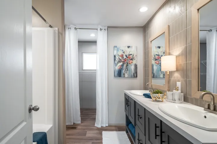 The MOROCCO Exterior. This Manufactured Mobile Home features 4 bedrooms and 2 baths.