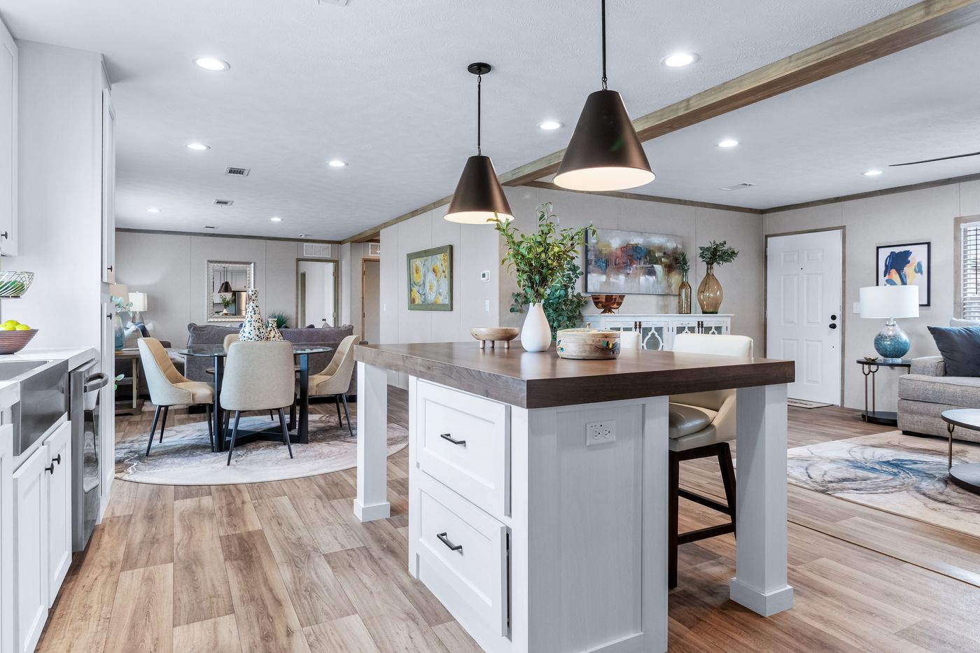 The THE CHOICE Kitchen. This Manufactured Mobile Home features 4 bedrooms and 2 baths.