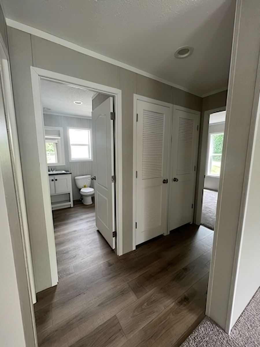 The JADE 48 Guest Bathroom. This Manufactured Mobile Home features 3 bedrooms and 2 baths.