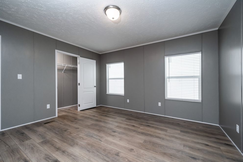 The SAVANNAH BREEZE Exterior. This Manufactured Mobile Home features 3 bedrooms and 2 baths.